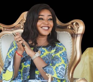 Une Main Tendue vers Paris : Le parcours sans faute d&rsquo;Amina Priscille Longoh, désormais porte-étendard du Tchad en France