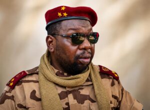 Général de division, Sultan, Sénateur et Premier Vice-président du Sénat : l’incroyable destin de Hadji Woli Mahamat, une exception tchadienne